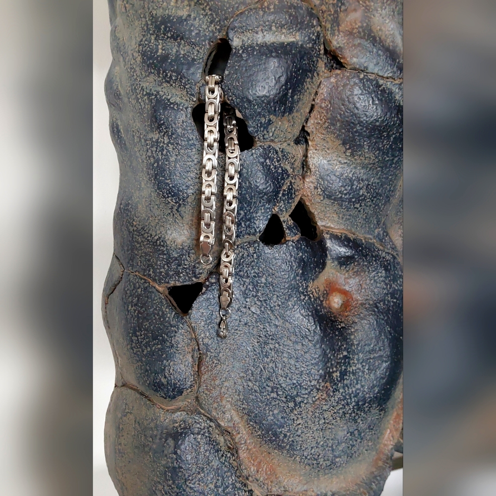 NEW...GENT'S S.S. FLAT BYZANTINE BRACELET
